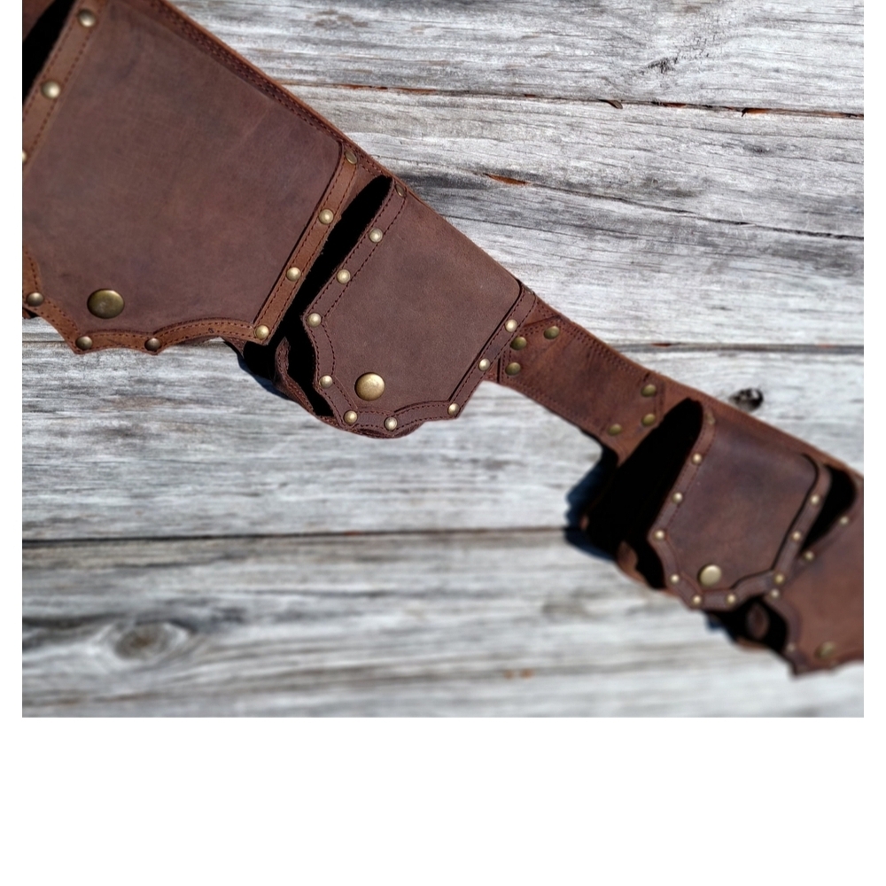 Brown Leather Belt with Pouches - Picture 4 of 5